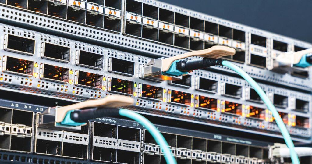 Схема суверенного ИИ Канады: канадский контроль над вычислительной инфраструктурой, данными и доступом при сохранении внешних технологических связей